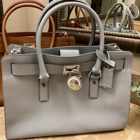 Michael Kors HAMILTON Large EW light blue purse. Lightly used. - Picture 3 of 10